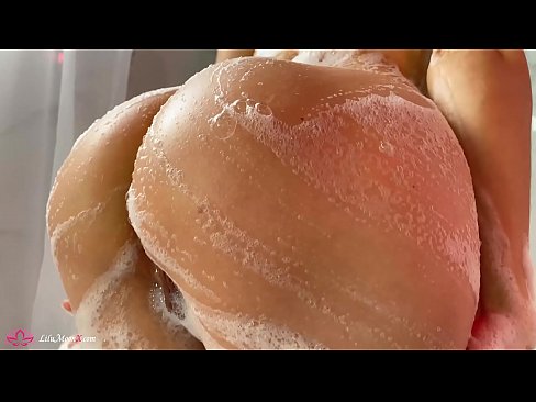 ❤️ Brunette Masturbates киска бо вибратор ба оргазми шадид дар душ ️❌ Порно босифат дар мо